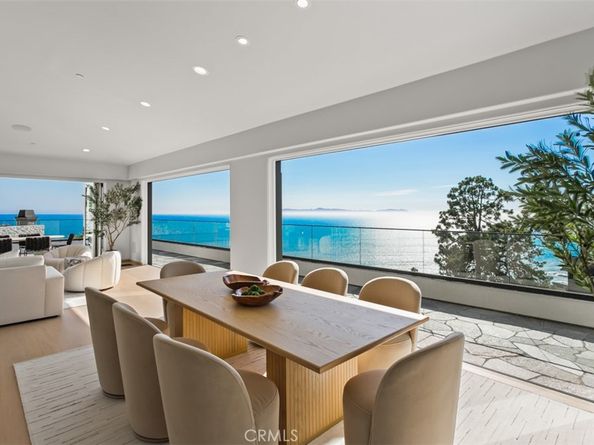 31 N Vista De Catalina, Laguna Beach CA 92651