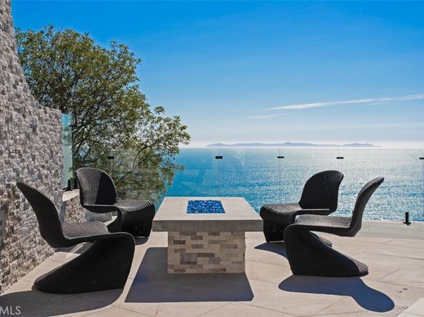 31 N Vista De Catalina, Laguna Beach CA 92651