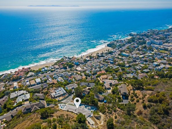31 N Vista De Catalina, Laguna Beach CA 92651