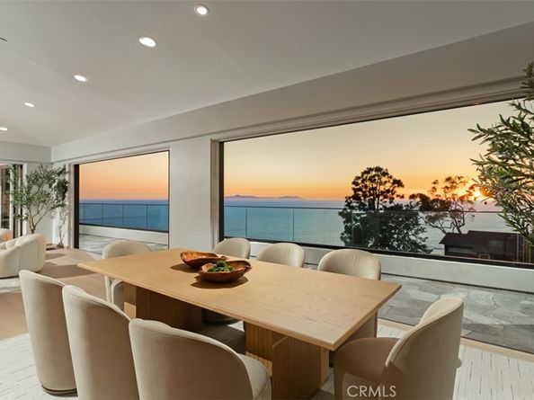 31 N Vista De Catalina, Laguna Beach CA 92651