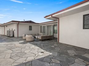 31 N Vista De Catalina, Laguna Beach CA 92651