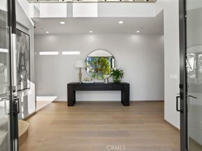 31 N Vista De Catalina, Laguna Beach CA 92651