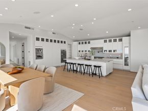 31 N Vista De Catalina, Laguna Beach CA 92651