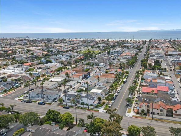 627 19th Street, Huntington Beach CA 92648