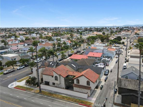 627 19th Street, Huntington Beach CA 92648