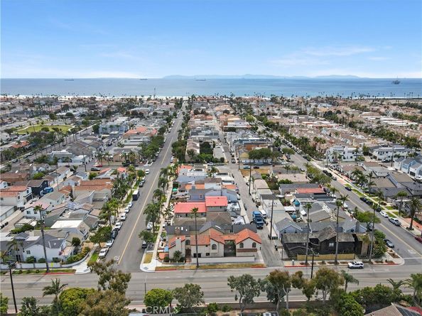 627 19th Street, Huntington Beach CA 92648