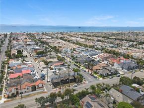 627 19th Street, Huntington Beach CA 92648