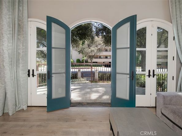 188 S Sierra Madre Boulevard 8, Pasadena CA 91107