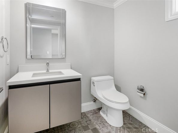 188 S Sierra Madre Boulevard 8, Pasadena CA 91107