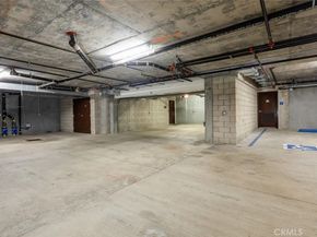 188 S Sierra Madre Boulevard 8, Pasadena CA 91107