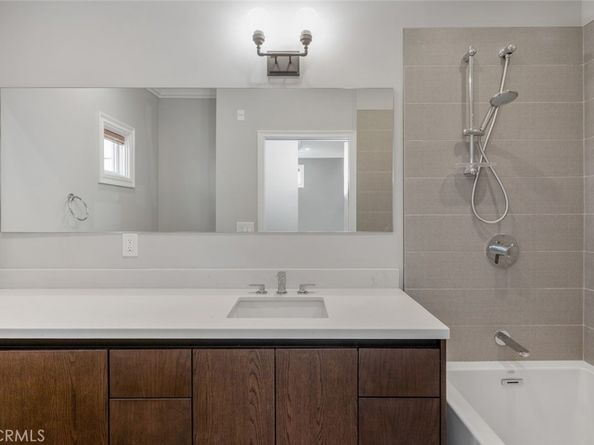 188 S Sierra Madre Boulevard 8, Pasadena CA 91107