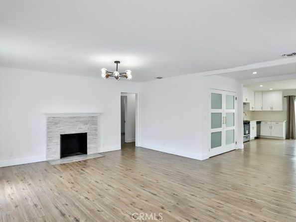 11445 Saticoy Street, North Hollywood CA 91605