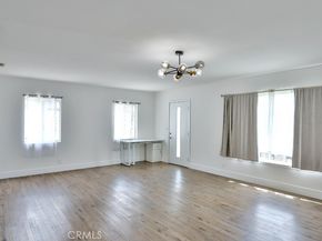 11445 Saticoy Street, North Hollywood CA 91605