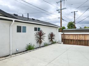 11445 Saticoy Street, North Hollywood CA 91605