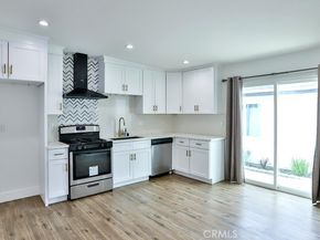 11445 Saticoy Street, North Hollywood CA 91605