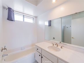 34 Wetstone 46, Irvine CA 92604