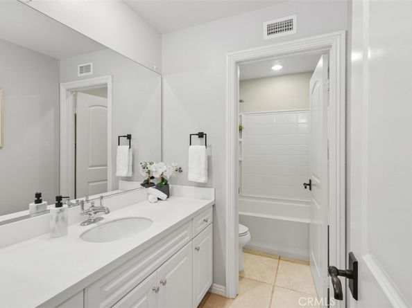 760 S Olive Street, Anaheim CA 92805