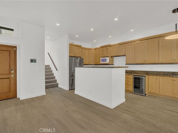 3021 Croyden Bay 97, Costa Mesa CA 92626