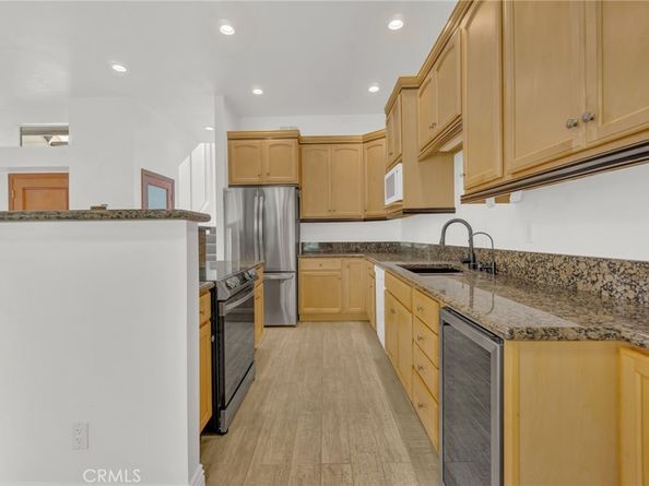 3021 Croyden Bay 97, Costa Mesa CA 92626