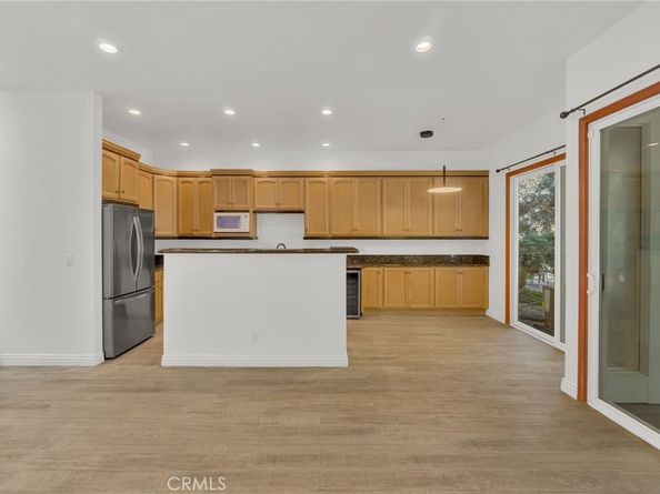 3021 Croyden Bay 97, Costa Mesa CA 92626