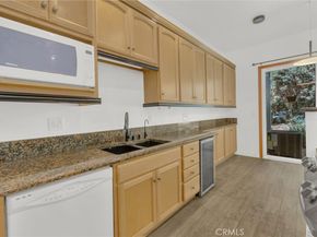 3021 Croyden Bay 97, Costa Mesa CA 92626