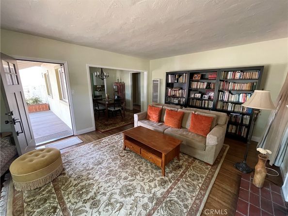 2871 Daisy Avenue, Long Beach CA 90806