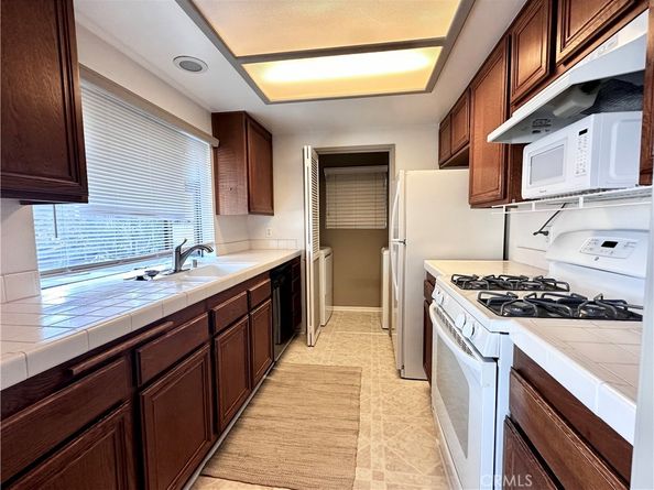 23 Hollyhock Lane 226, Aliso Viejo CA 92656