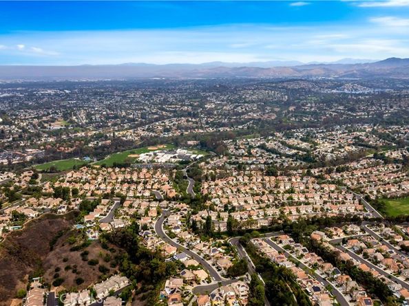 35 Rimani Drive, Mission Viejo CA 92692