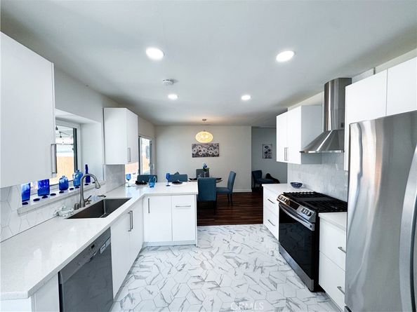 2817 Easy Avenue, Long Beach CA 90810