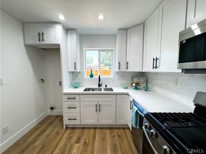 2817 Easy Avenue, Long Beach CA 90810
