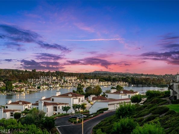 22396 Estallens 56, Mission Viejo CA 92692