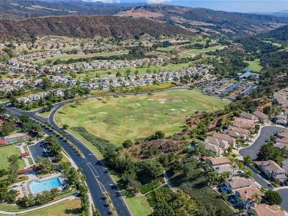 3 Snowdon, Rancho Santa Margarita CA 92679