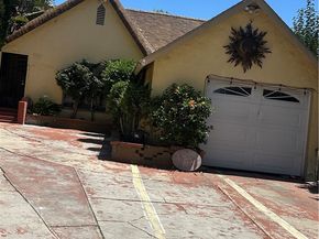 1917 Rousselle Street, Santa Ana CA 92707