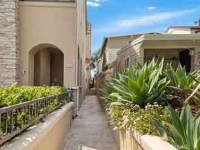 505 1/2 Marigold Avenue, Corona Del Mar CA 92625