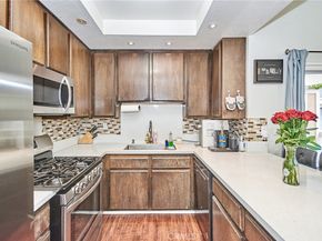 2025 Artesia Boulevard G, Torrance CA 90504