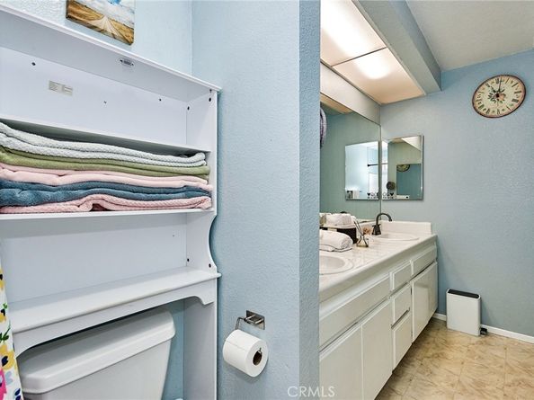 2025 Artesia Boulevard G, Torrance CA 90504