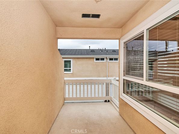 2025 Artesia Boulevard G, Torrance CA 90504