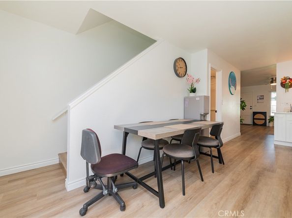 521 S Lyon Street 11, Santa Ana CA 92701