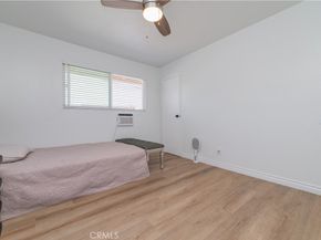 521 S Lyon Street 11, Santa Ana CA 92701