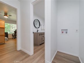 521 S Lyon Street 11, Santa Ana CA 92701