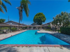 521 S Lyon Street 11, Santa Ana CA 92701