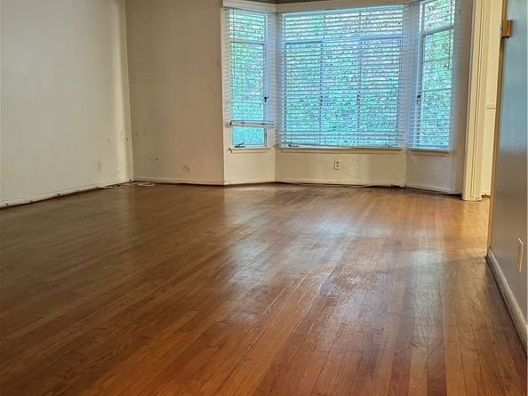 50 Elm 11, Long Beach CA 90802