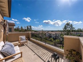 106 Long Fence, Irvine CA 92602