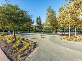 106 Long Fence, Irvine CA 92602