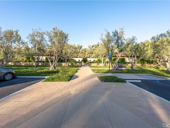 106 Long Fence, Irvine CA 92602