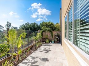 106 Long Fence, Irvine CA 92602