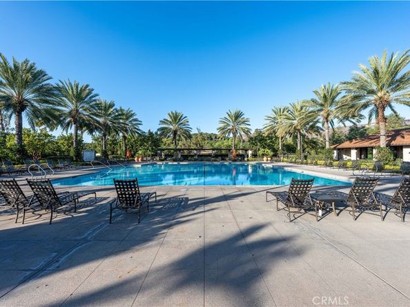 106 Long Fence, Irvine CA 92602