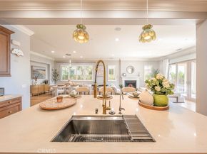 106 Long Fence, Irvine CA 92602
