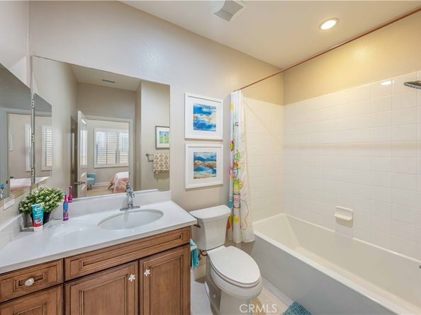 106 Long Fence, Irvine CA 92602