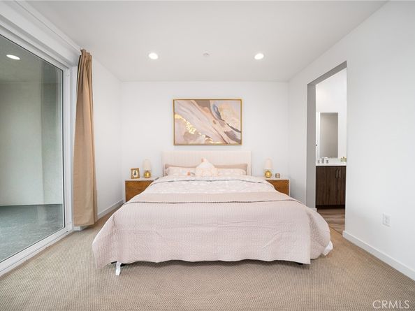 211 Baluster, Irvine CA 92618